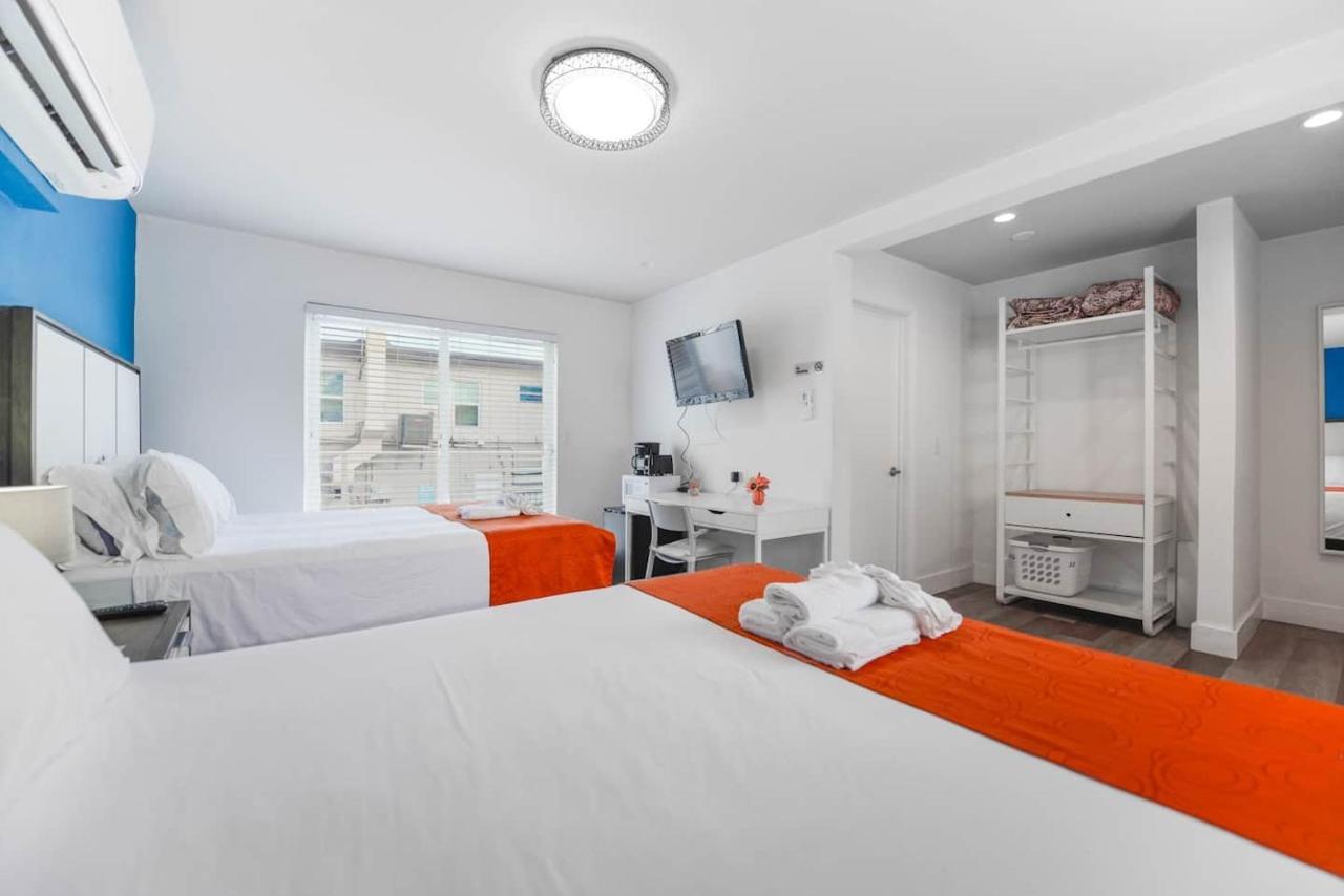 Cozy 1 Bedroom With Pool Steps From The Beach #47 할리우드 외부 사진