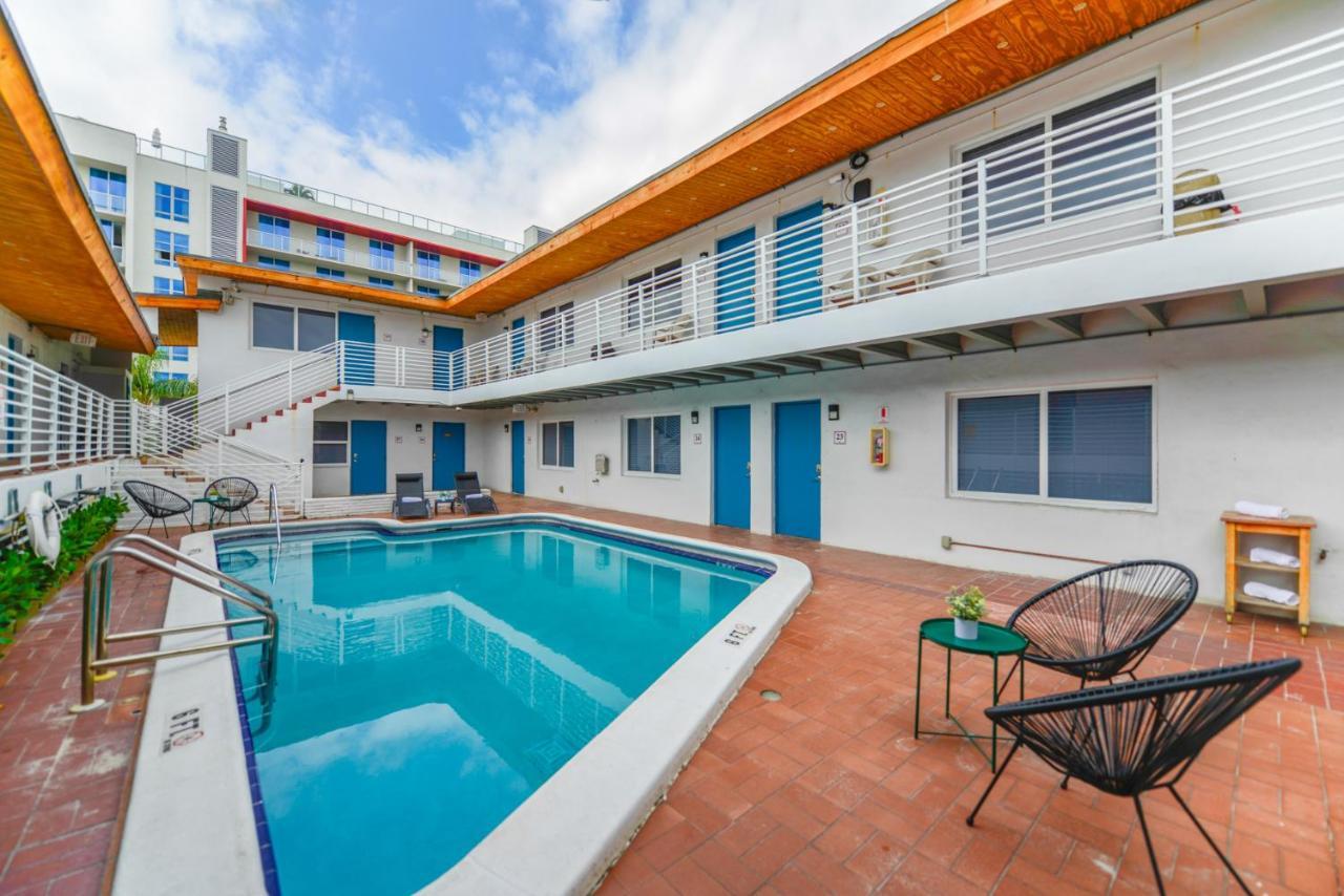 Cozy 1 Bedroom With Pool Steps From The Beach #47 할리우드 외부 사진
