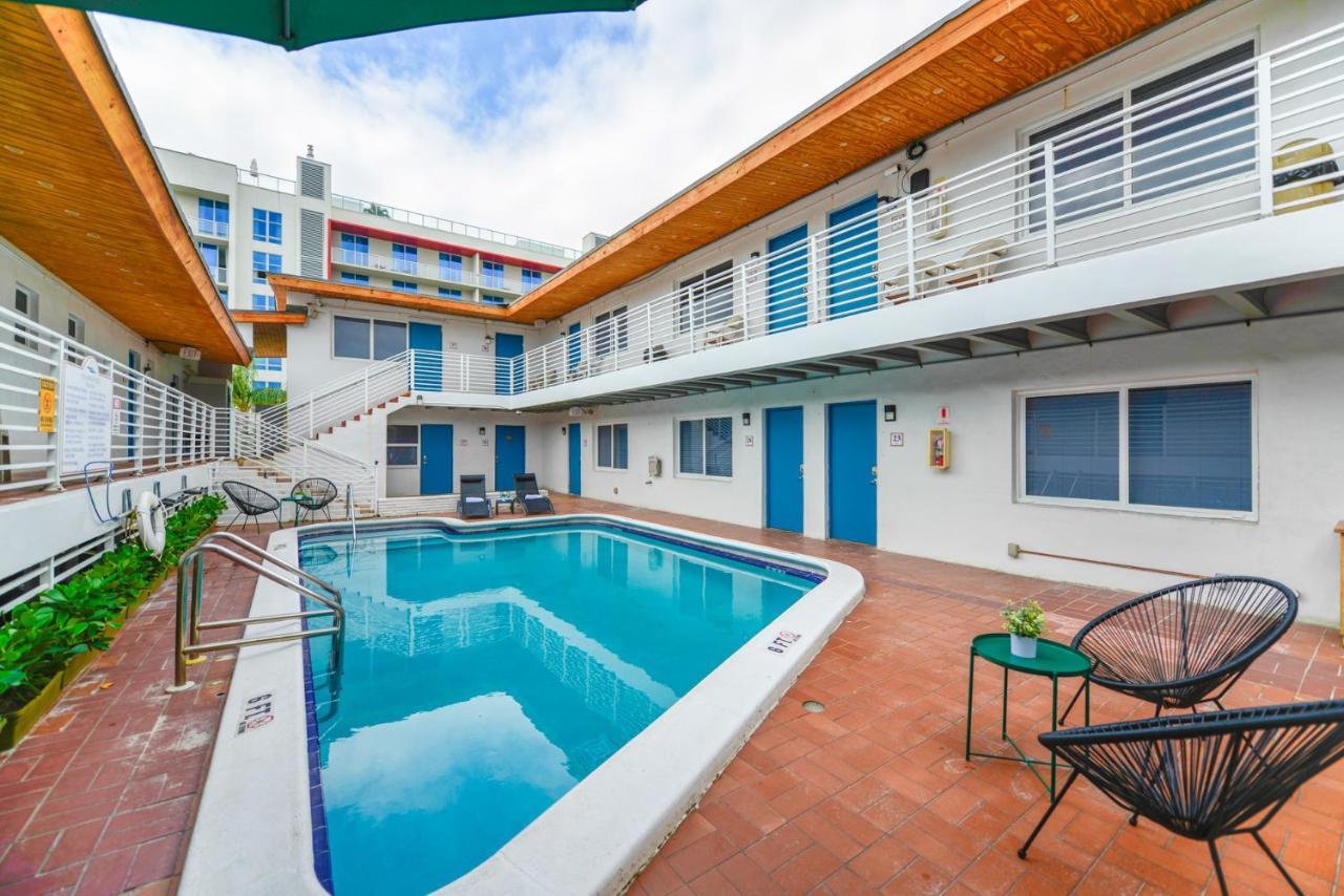 Cozy 1 Bedroom With Pool Steps From The Beach #47 할리우드 외부 사진