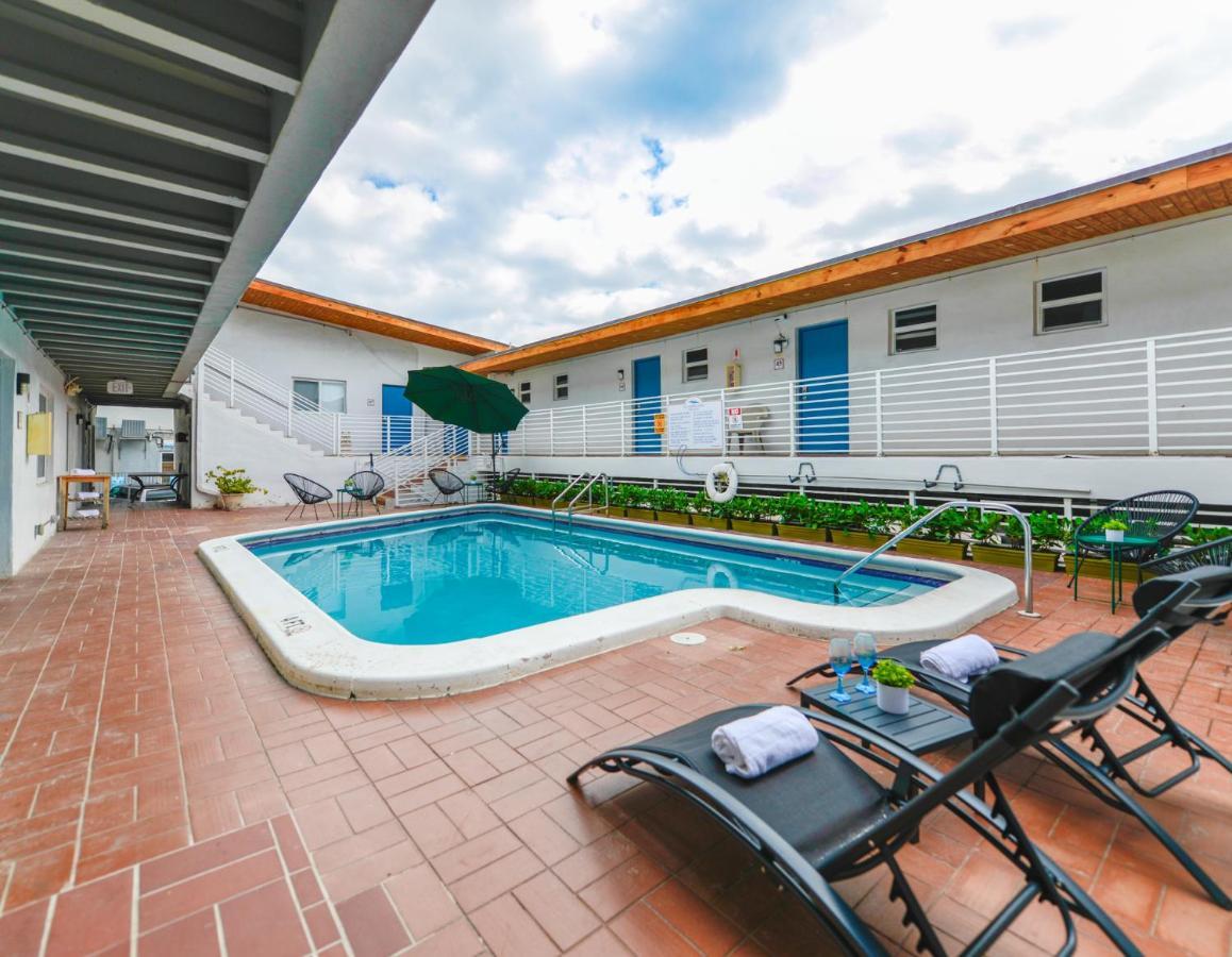 Cozy 1 Bedroom With Pool Steps From The Beach #47 할리우드 외부 사진