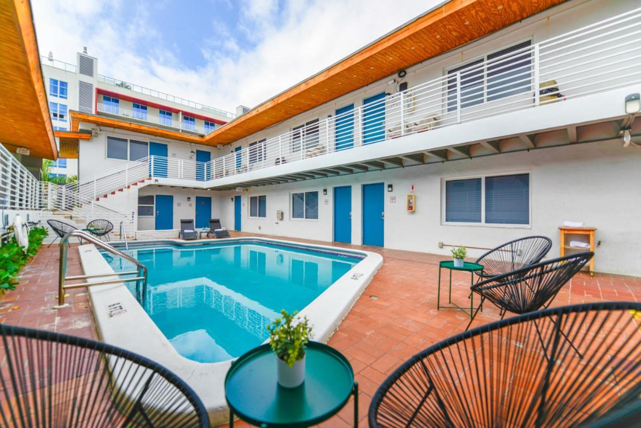 Cozy 1 Bedroom With Pool Steps From The Beach #47 할리우드 외부 사진